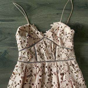 Self portrait lace spaghetti strap sweetheart neckline midi dress with pockets.